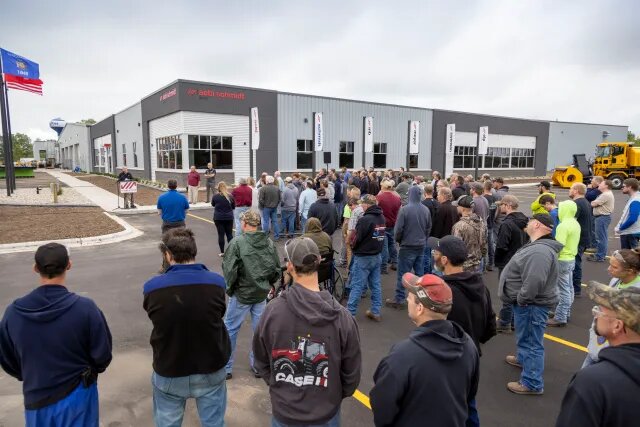 Doug Blada, CEO M-B Companies, speaks to the event guests with a resounding message of thanks to the Aebi Schmidt Group, all of the North America employees, and vendor partners that made this project possible.